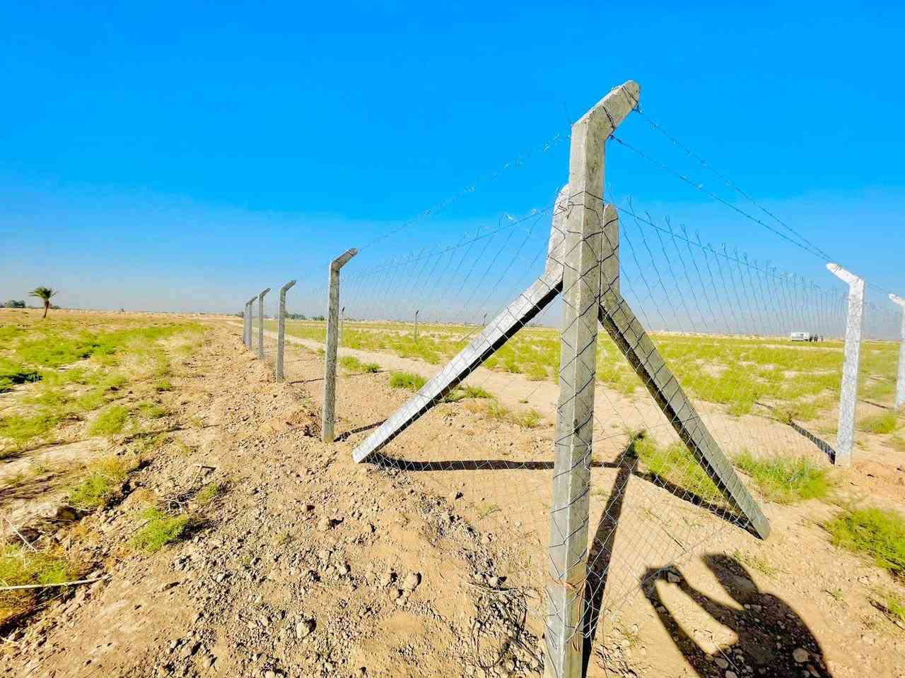 تسييج الارضي والمزارع باسعار مناسبة وجوده مختلفه يعني مو مثل شغل المحافظات شلح واعبر لاشغل بيه ضمان 5 سنوات 
*********** للتواصل
