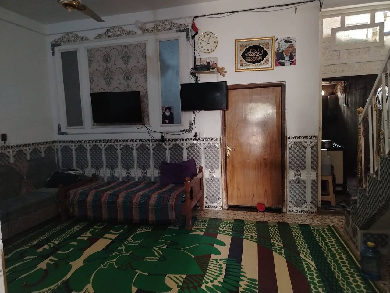 بيت مشتمل للبيع مساحته ١٢٥ طابقين بناء طابوك صب بحي الربيع  *********** باقي تفاصيل الاتصال بالرقم
