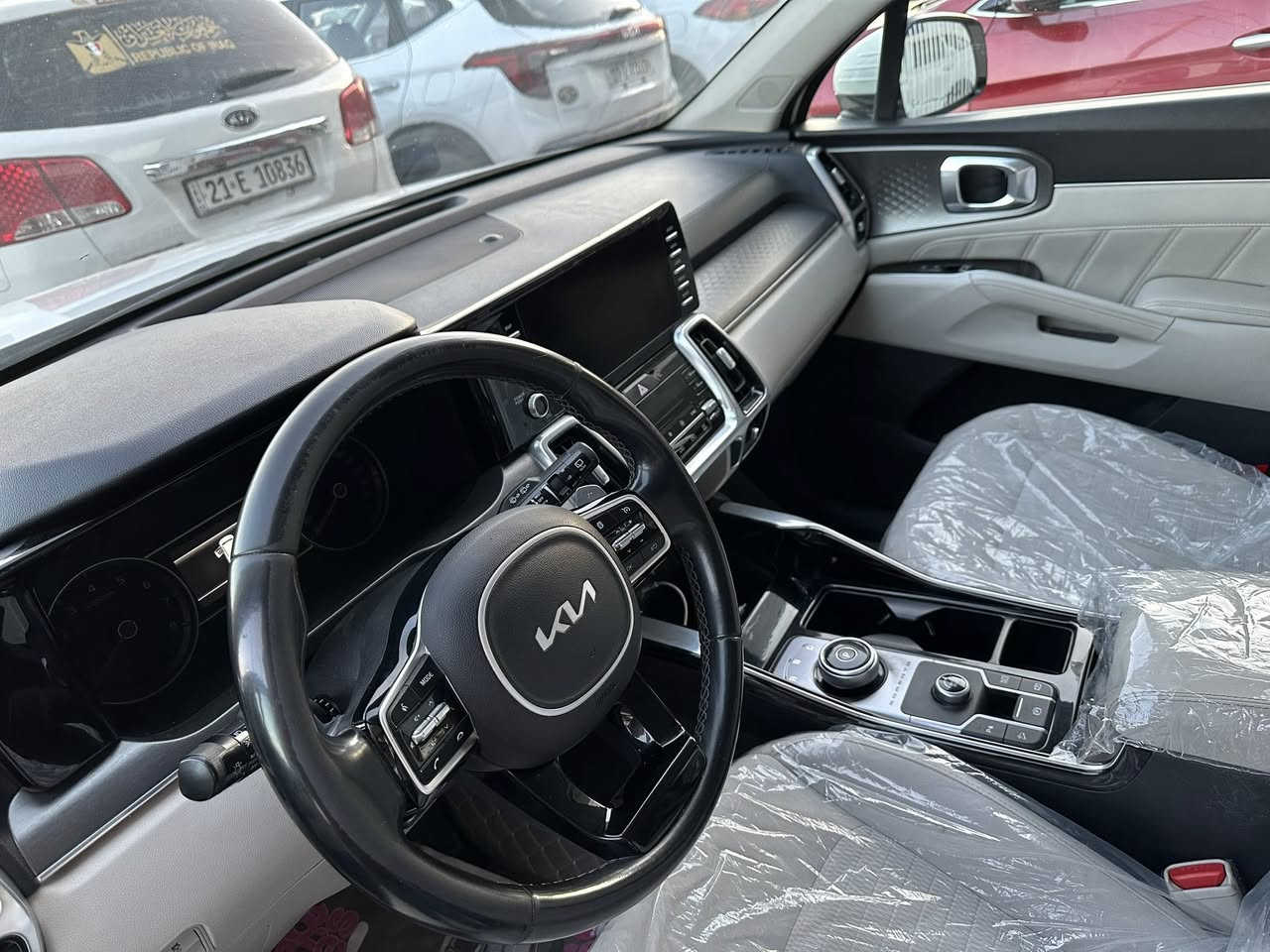 سورنتو 2022
مكفوله 
كير موس
شفتات استرين
تشغيل عن بعد
تحكم جهتين
داخل 7 الاوان
اوتو هولد سايد ابريك بصمه اريل ابيض
كشنات كهرباء باب خلفي كهرباء
6 سلندر 
واسط العزيزيه 
***********
***********
