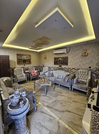 دار ركن للبيع حي الاعلام يقع الدار على شارع 20 متر مساحة 168 متر واجهة...