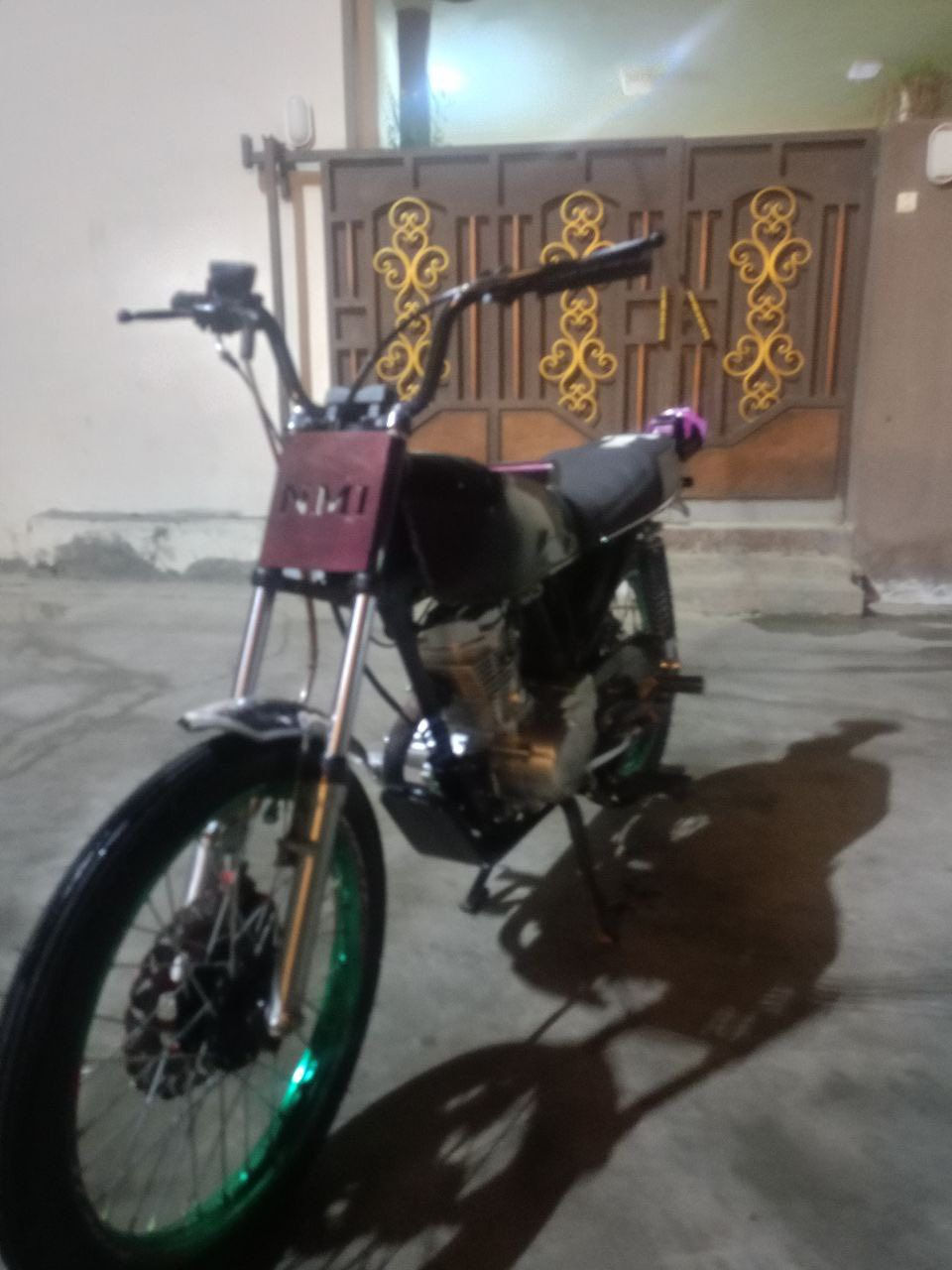 سلام عليكم دراجات ثنين واحده مرقم وسنويه  موديل16 والحربي موديل25دسكات امامي وخلفي مكفول
مكاني جلولاء

***********
