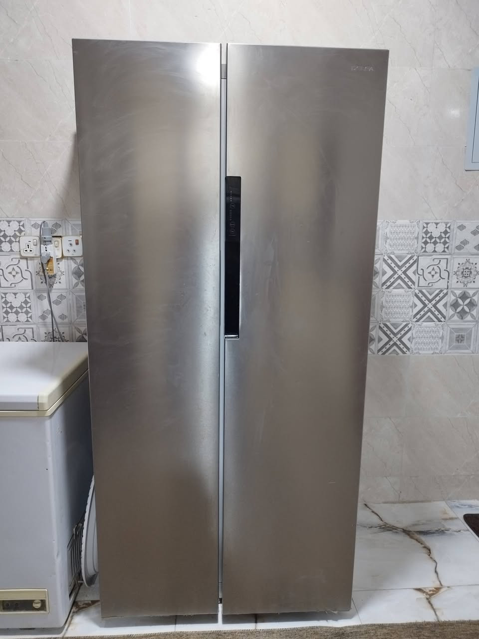 عندي هاي الثلاجه باب مجمده وباب ثلاجه نضيفه كلش جهت المجمده جمد فول وجهت الثلاجه ماجمد ماخذيها قبل سنه للبيع العنوان نجف


**إذا كنت صاحب هذا الإعلان وتريد حذفه لأي سبب، رجاءا أرسل رسالة إلى الدعم الفني**