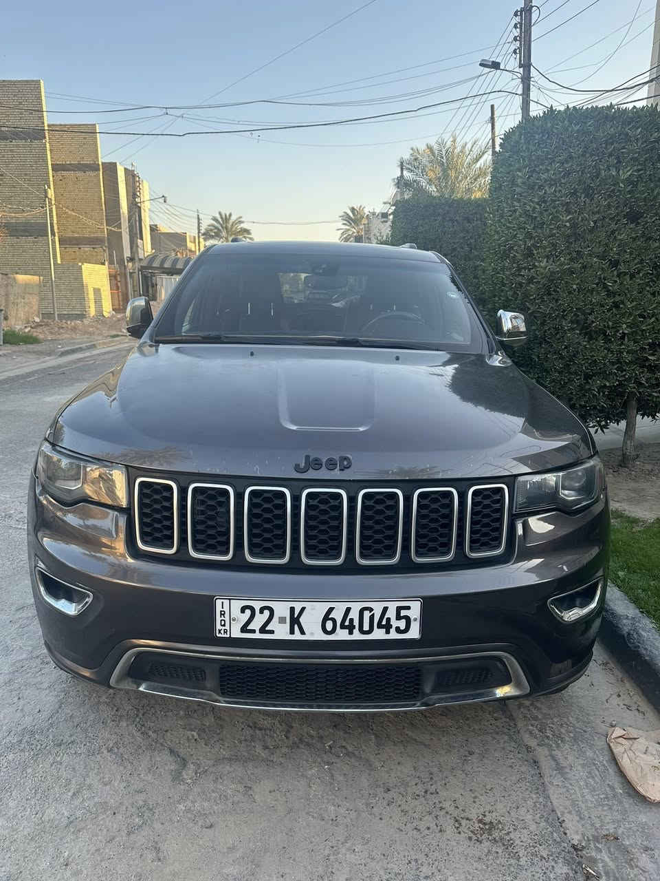 جيب بلاك توب
جيب لاريدو
مواصفات بلاك توب
موديل ٢١ امريكي /كندي الاصل 
ماشيه ٥٣ الف كيلو
رقم اربيل باسمي 
هزه جديده شهر ٥ ب٢٠٢٥
تشغيل عن بعد
جنطه كهرباء
كشن السائق كهرباء
لون السيارة حمامي رصاصي طوخ 
تخم تاير جيدجدا بلادي / سبير منازل 
توقف ذاتي
اطفاء ذاتي
رادار جانبي
ضرر السياره بنيد  / موجود صور السونار
فتحة البنزين تم تحويرها  تحت الكشن الخلفي لسهولة تبديل الفيت بم 
تحوي   دوسات جانبية خارجية / نيكل ستيل 
داخل السيارة اسود مواصفات بلاك توب 
نظام قيادة ذاتي وسبورت وجبلي رباعي 
فتحة سلايد 
تبريد قطعتين  امامي وخلفي فول 
وتدفئة 
محرك ٣٦٠٠ / ٦ سلندر 
الكرخ


**إذا كنت صاحب هذا الإعلان وتريد حذفه لأي سبب، رجاءا أرسل رسالة إلى الدعم الفني**