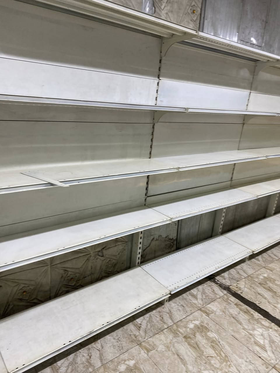 عارضات وا رفوف للبيع***********
