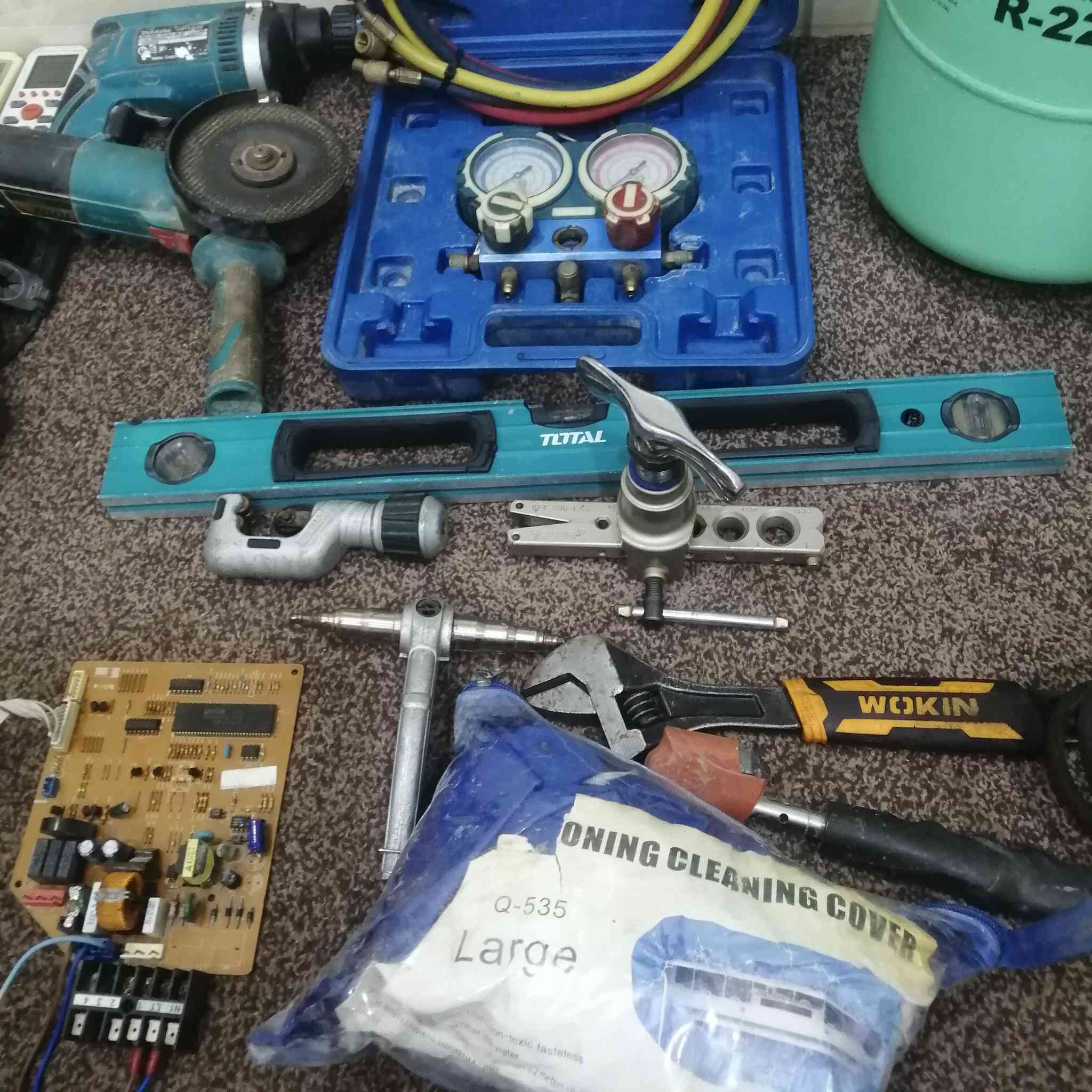 بسم الله الرحمن الرحيم مجموعه اغراض للبيع في كربلاء كهربائيه وعدة تبريد  البيع شلعه وحدة
رزقي ورزقكم على الله
275 قفل المواد بحالة جيدة جدا
الاتصال على الواتساب فقط
***********
