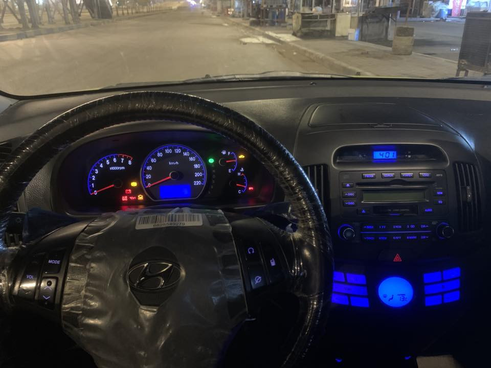 السلام عليكم النتراء ادوات 2011. كصه وحده والباقي كفاله دخول جديد كير محرك تبريد كهربائيات تخم تاير حداديه جديده. متومه طبق الاصل سنويه عاج . مكان ميسان العماره للاستفسار *********** سعر 47 وبيه
