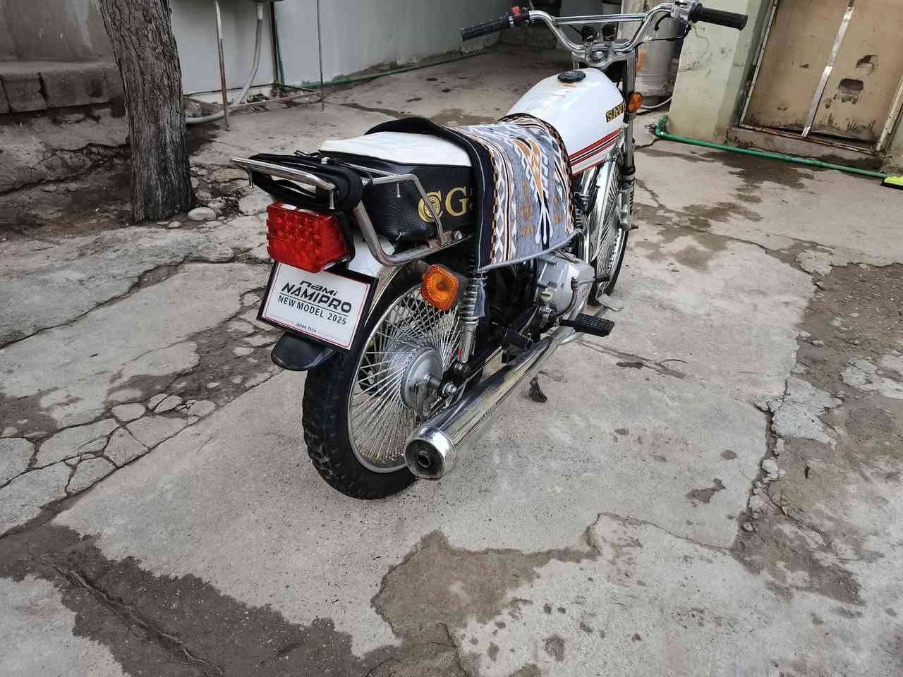 سلام عليكم دراجه للبيع موديل ٢٠١٩ محرك ١٥٠ اي عيب مابي سعر ٢٦٠ بي مجال مكان خانقين شراي اتصل ***********
