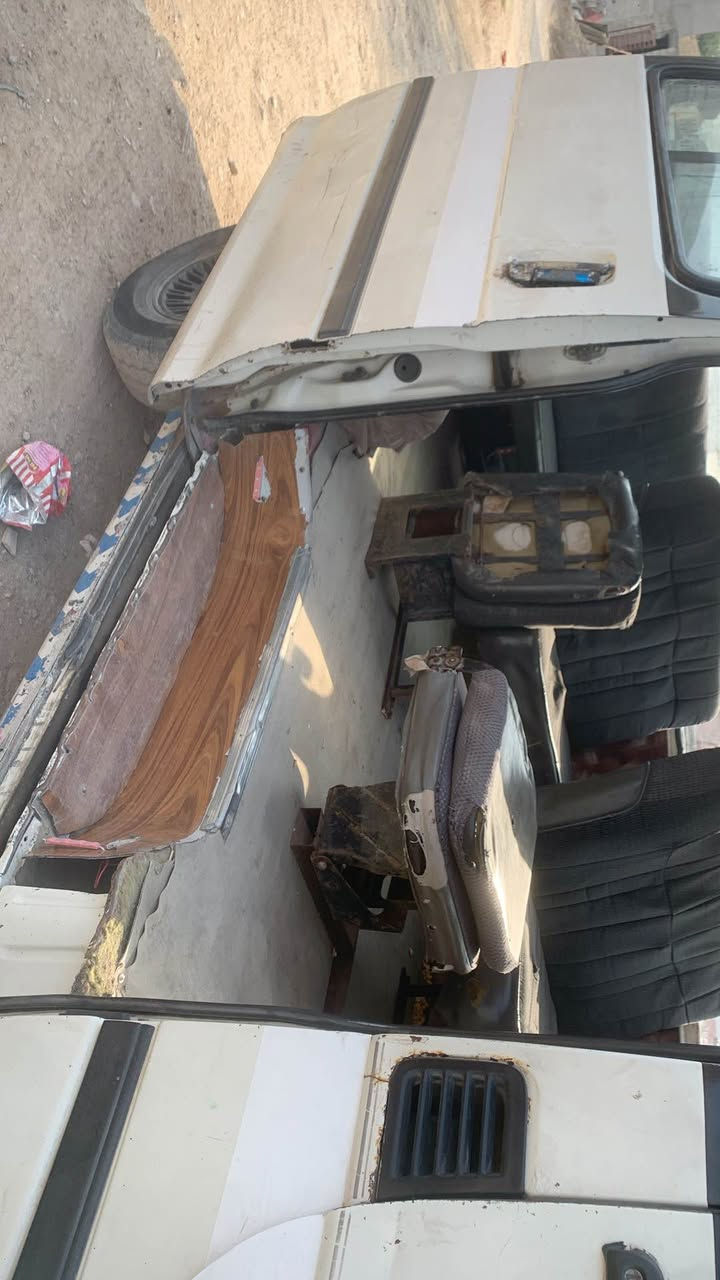 هايسة مديل 1992 محرك ونجي كير عادي رقم كركوك شرط تحويل السيارة مامسجلة بلهيئة ماعليهة غرامات مرورية سنويتهة صاقطة بل19 وصاحبهة يريد تحويل سيارة جاهزة شرط شلعة ونعومة لاتنقيص ولا تبخير صدرهة زين بلكات نوزلات ديلكو فيتبم كلة جديد سيارة سويت عليهة ادامة من دعامية للدعامية لايتات اشاير دشبول يسرة بلاد مو محور سيارة 11راكب 
تايراتهة نضاف كشناتهة بعدهن علبلاد ممدوشمات 

سعر السيارة قفلهة من الاخير     25$.    الي يعجبة السعر يتصل او يراسلني ويدلل ولي ميعجبة لايعلق 
للتواصل ***********
متوفر وتساب المقدادية, ديالى
