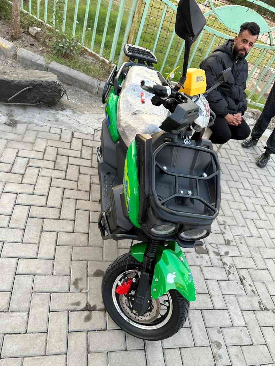 السلام عليكم
دراجه اباتشي 2025 جبليه للبيع دراجه حلوه ورزنه بل شارع فول مواصفات 
+لايت لد ناصي وعالي +زنون 
+سماعات داخليه بلوتوث 
+تشغيل باركود  
+تشغيل بصمه يد بل دشبول 
+نضام R بيها بك 
+ 6 بطاريات مسطره بلاد 
‏+ نضام التايرات ABS 
دراجه شاهد الله مامتعوبه صارلها عندي ٣ اشهور اروح بيها لشغلي ورجع تجي تشوف الدراجه واذا تعجبك بل خير عليك
السعر مليون و 150 الف 
الرقم ***********
