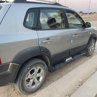 للبيع فقط. توكسان 2010 كوري فول مواصفات عدا الفتحة مقاعد جلد تدفئة بال...