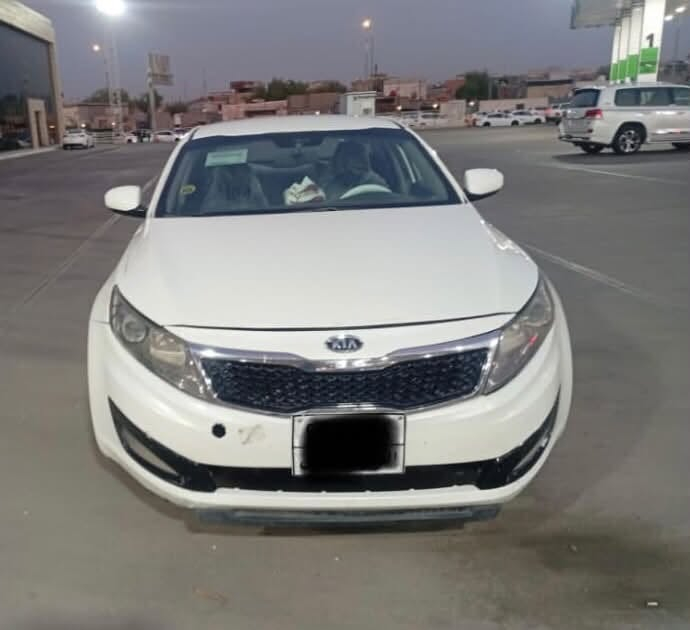 سلام عليكم البيع كياء اولتيمه خط واحد غاز محرك 2000 دوش كصه جنطه ادوات ادوات رقم اربيل تخم تاير ويل 18 سياره جاهزه محرك كير تبرد حداديه كلهه جاهزه سعر 40 مكاني البصره 
***********
