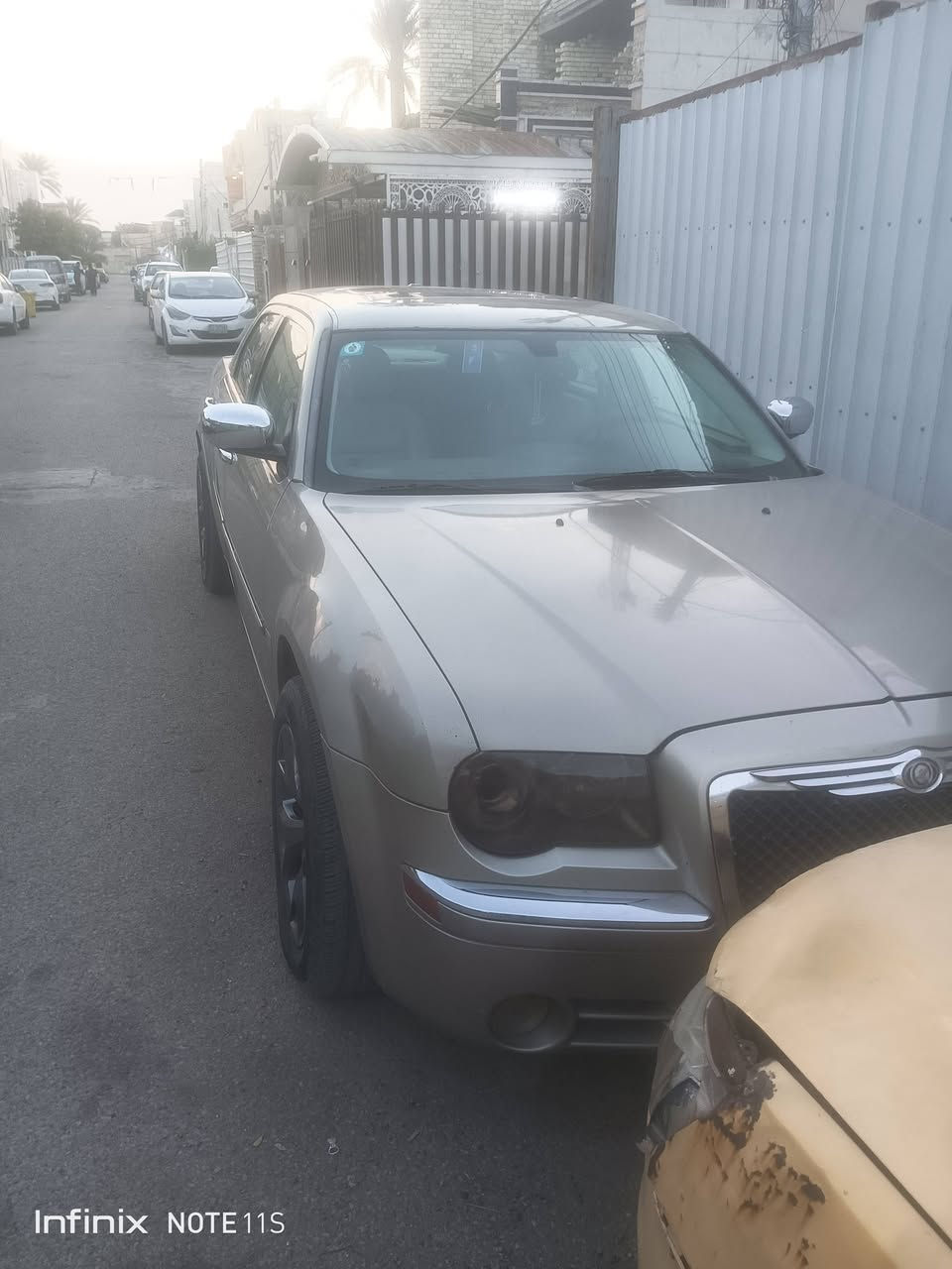 اوباما 8 اس للبيع رقم بغداد بأسمي
بيها صبغ ابيعلك صبغ عام بدون اي تبديل مكينه 3.5 فور ويل ملغي 
السعر 93 مكانها بغداد حي العامل 
***********
