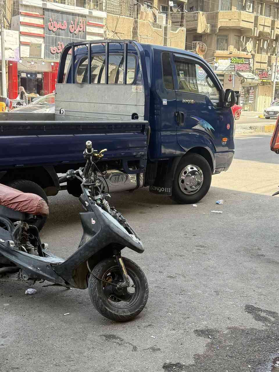 السلام عليكم كيا حمل 2008 السياره جاهزه مناقصه شي استخدام شخصي ممحمل بيهه مكينه 3000 مشترك الا تنقيص ولا تبخير رقم شاصي مواضح اتكفل بكلشي حتى بل شعار العنوان بغداد العبيدي 
السعر 85 
رقم ***********
