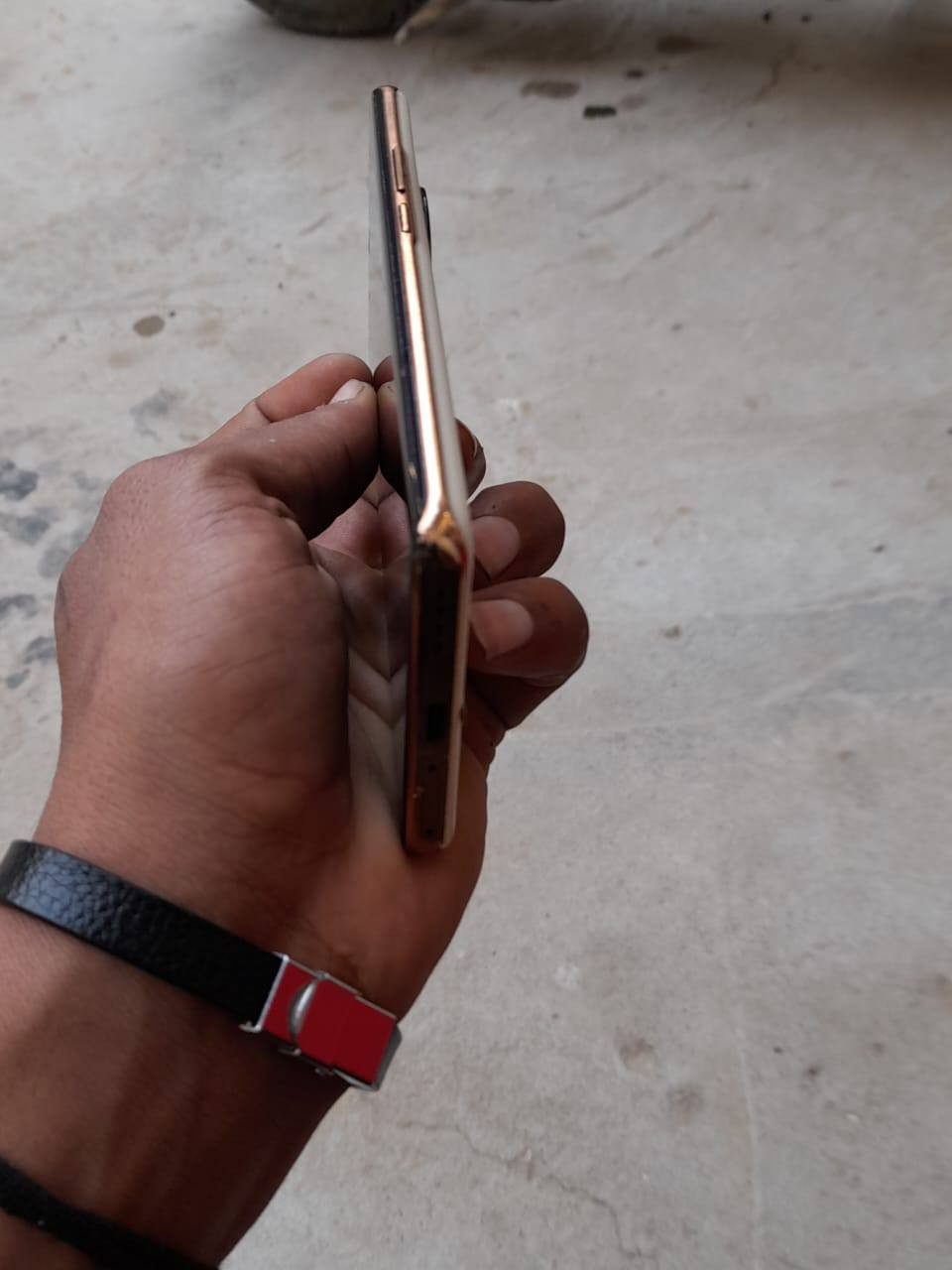 جهاز ريدمي 11 برو ذاكره 256 بي بس هذا الخط اللي بالشاشه السعر وبمجال200،،، ***********
