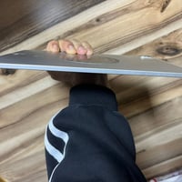 آيباد M4 • شاشة احترقت • بضمان