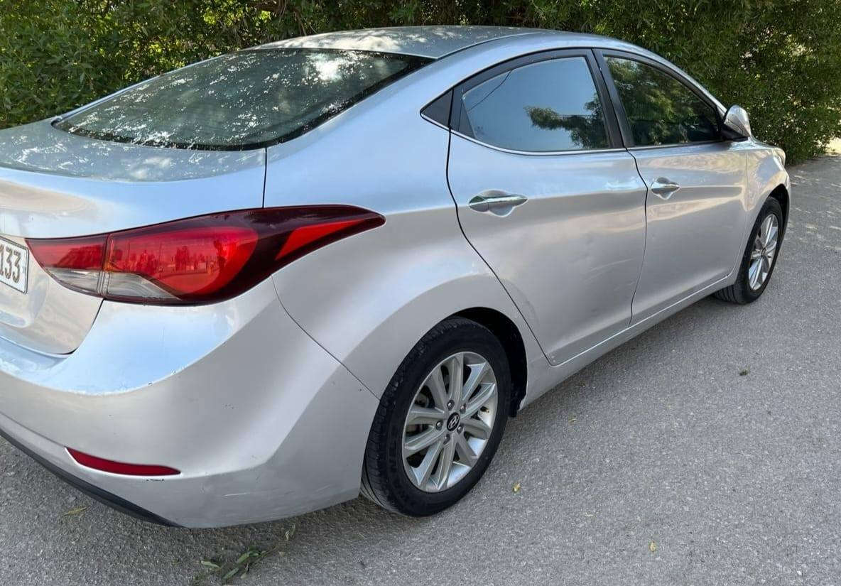 السلام عليكم انتره 2015 للبيع 
مكينة 1800 مكفوله كير ومحرك
مكان دوانيه قضاء عفك مامتواجد عل فيس
السعر 115وبيها مجال 
رقم ***********
اسيا ***********
