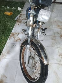 دراجه للبيع أربعة كير كامله كهربائيات كله جديده  تايرات جدد مكينه ناعم...