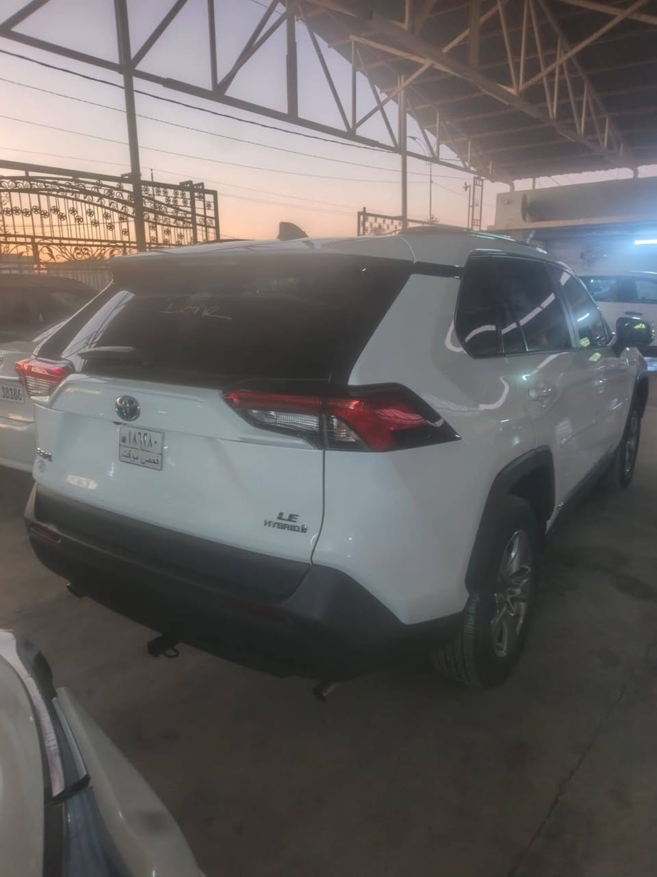 رف فور هايبرد موديل 2024 بدون صبغ السعر 245 وبيها مجال شي قليل منفيس تترقم جميع المحافضات ماعدا القليم مكان السياره ناحية الزاب التصال ***********
