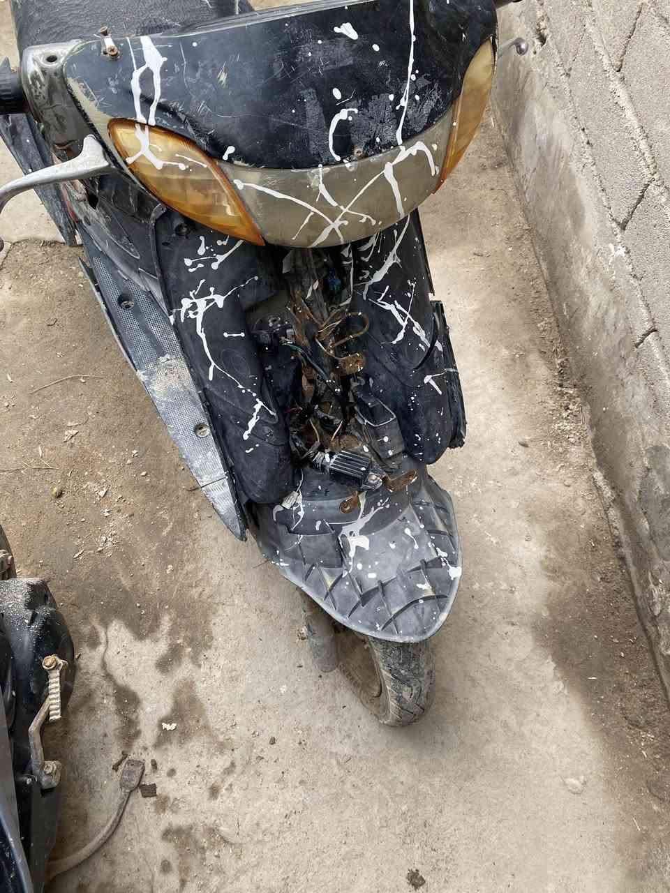 للبيع سعر ١٥٠ وبيه مجال ***********
