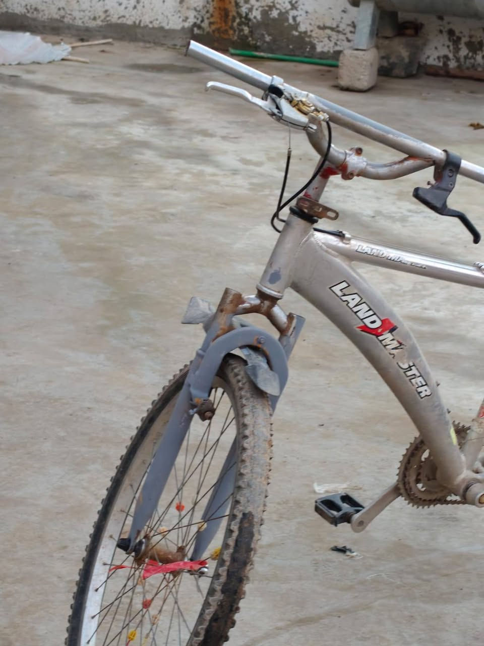 سلام عليكم ورحمه الله وبركاته بايسكل ياباني لشه ياباني  السعر 45 بي مجال


**إذا كنت صاحب هذا الإعلان وتريد حذفه لأي سبب، رجاءا أرسل رسالة إلى الدعم الفني**