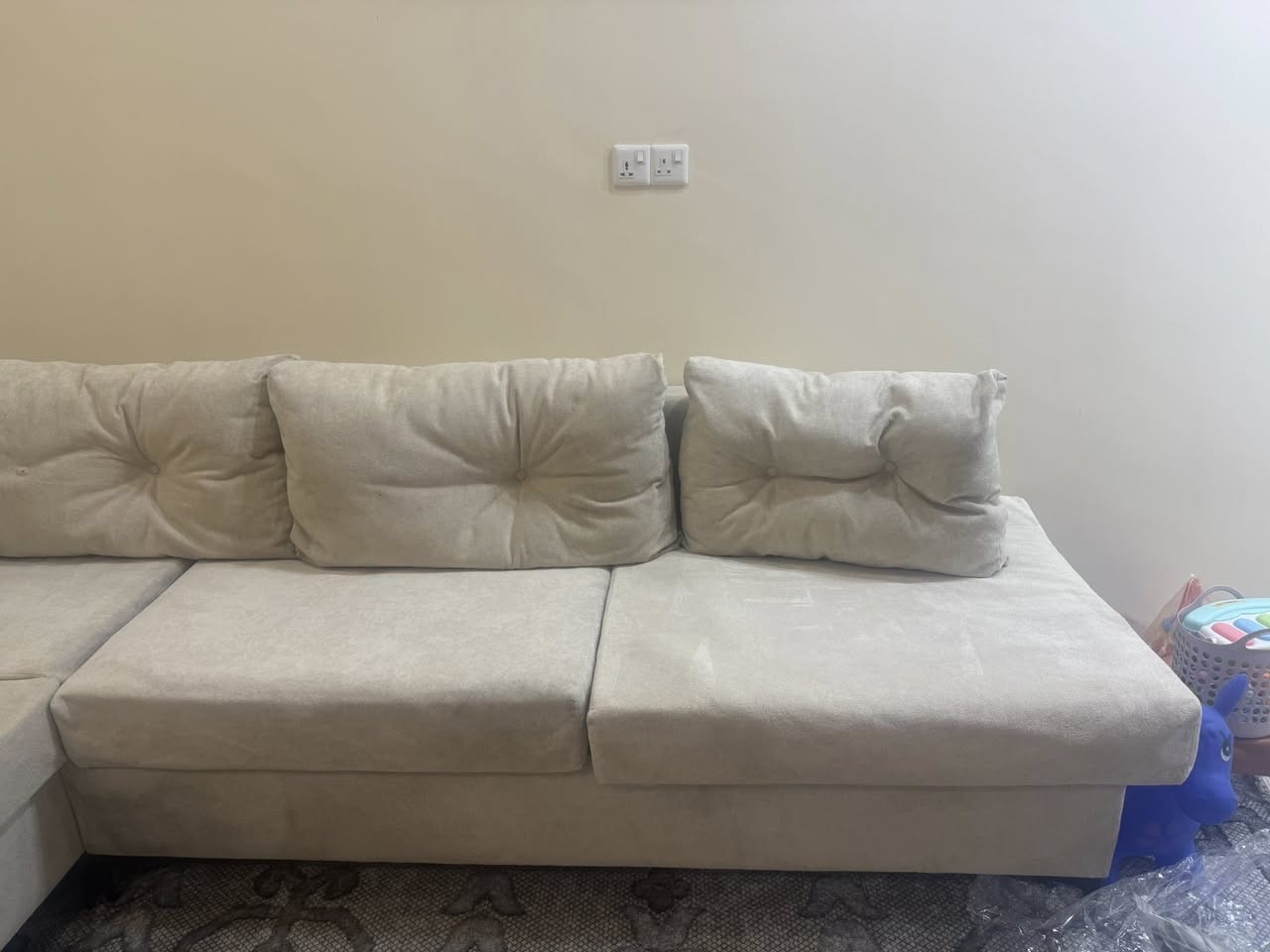 السلام عليكم 
ديوان للبيع تفصال تركي جديد مع طبله وسطيه سعره ٥٠٠الف الاسفنج ميخسف صاله سنه يمي


**إذا كنت صاحب هذا الإعلان وتريد حذفه لأي سبب، رجاءا أرسل رسالة إلى الدعم الفني**