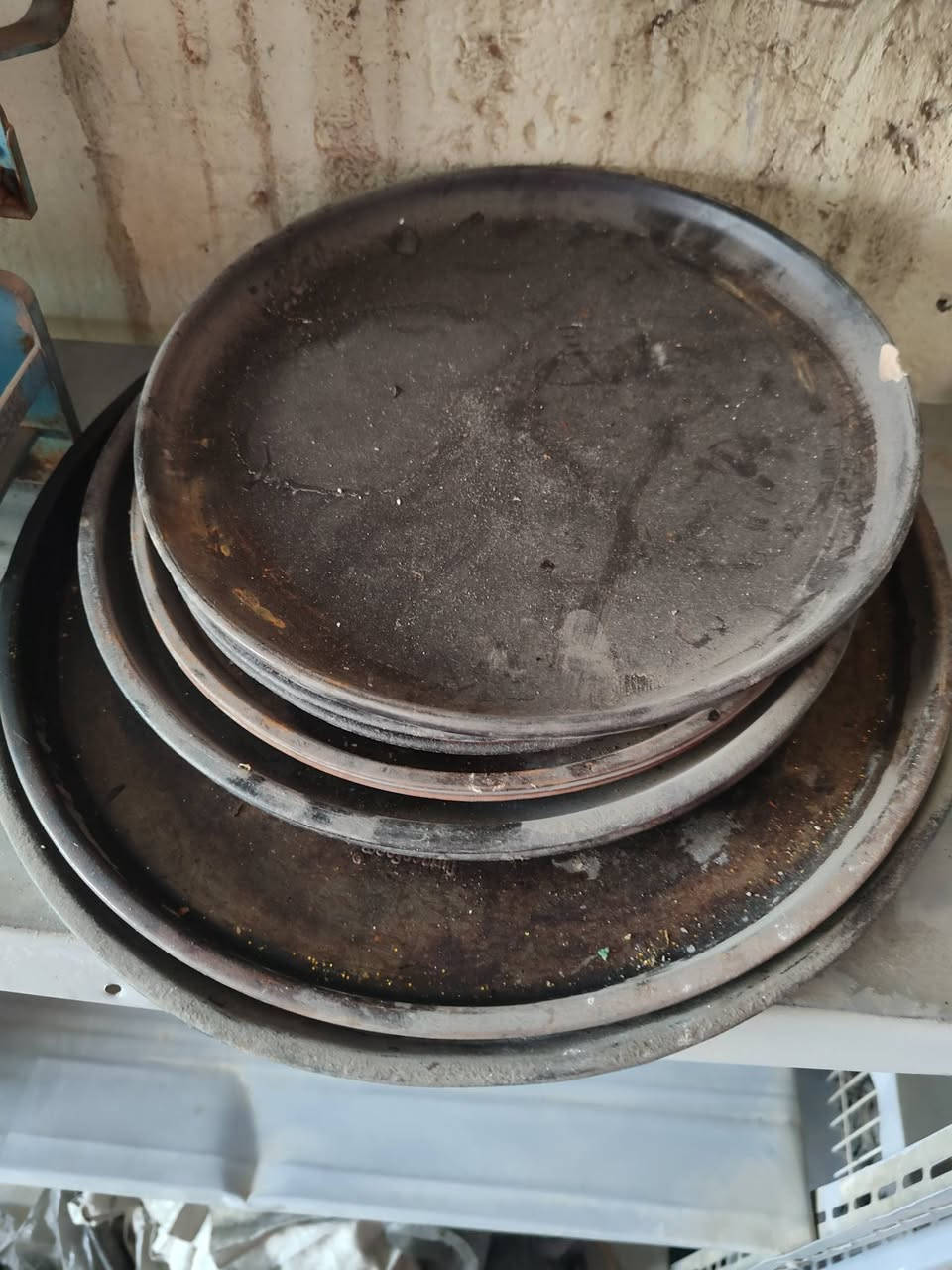 سلام عليكم غراض للبيع نضيفة كلمن وسعرة الاستفسار مراسلت الصفحة واتساب موجود ***********مكان نجف حي ميسان
