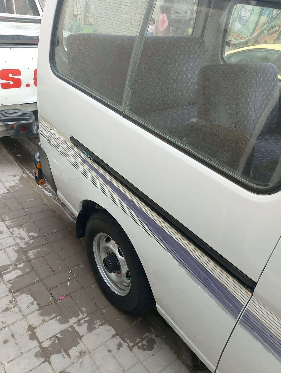 نيسان يورفان 9 مكينه كير اكسل خير من لله 
مكينه ما مفتوحه 
بيه صبغ سياره مكانات سياره حلوه 
كربلاء بسمي 
***********
