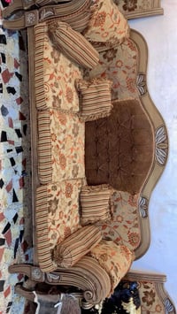 تخم 10 مقاعد لبيع لاستفسار خاص او تصل ع رقم 07776977154
