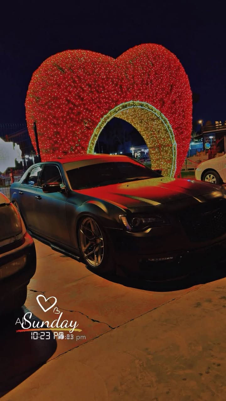 Chrysler V6 2016

حادثها جاملغين وبنيد صور الحادث موجوده  
وبيها باب الصدر بلعراق نصبغ عندي
السياره   
فول مواصفات 
بونراما 
كشنات حضن 
مقاعد كهرباء
تدفئه الكشنات الاماميه وستيرن
رادار جانبي اشاره ترحيب تدفئه مري
سستم سماعات b+ دمام بلادي بصندوك
الاضافات الي على السياره 
جكات كاتباك s2 1500$ 
سقف روز متغير ع تليفون 260 حركه200$
بك لايت متغير يم ياسر سبارك  600$
داخل متغير بيبان ودشبول 200$
عليها مروحه دبل srt 200$
عدسه +لد امامي متغير 300$
منضومه زنون 400 ضمانهن سنتين 
لحيه ودوسات ودفيوزر وشفقه خلفيه وسكوبات  وشفتات 
ستيرن وفجوج برمبو 
داش كام 3 كامرات خلفي وداخلي وامامي 
وياله نجمه 400$
عليها دركه فورجت rbm سعرها 950 الف 
ضوئي 
البنيد تغليف فوركت 100$ 
السياره مغلفه فابلون طافي 700$ 
وفديو قبل التغليف موجود 
السياره رقم بغداد بأسمي 
اخوان سعرها 215  بيها مجال قليل ولحد يقارنها ب غيرها  بيع او مراوس بجارجر v8   
مكاني بغداد ***********
(السياره عليها سستم سماعات ومضخم وامبلي فاير  ينشال من السياره بلبيع سعر السستم 27 ورقه)

