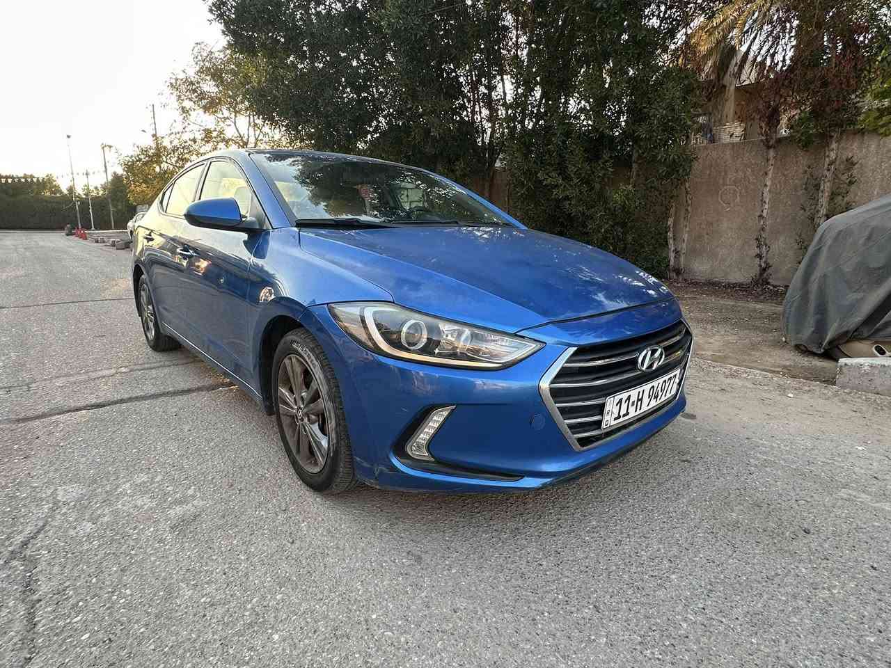 السلام عليكم 
النترا 2017 فول مواصفات
وارد امريكي
حادثهه 3 قطع الامامية بندي وجاملغين صبغ
السعر 115 وبيه مجال
***********
