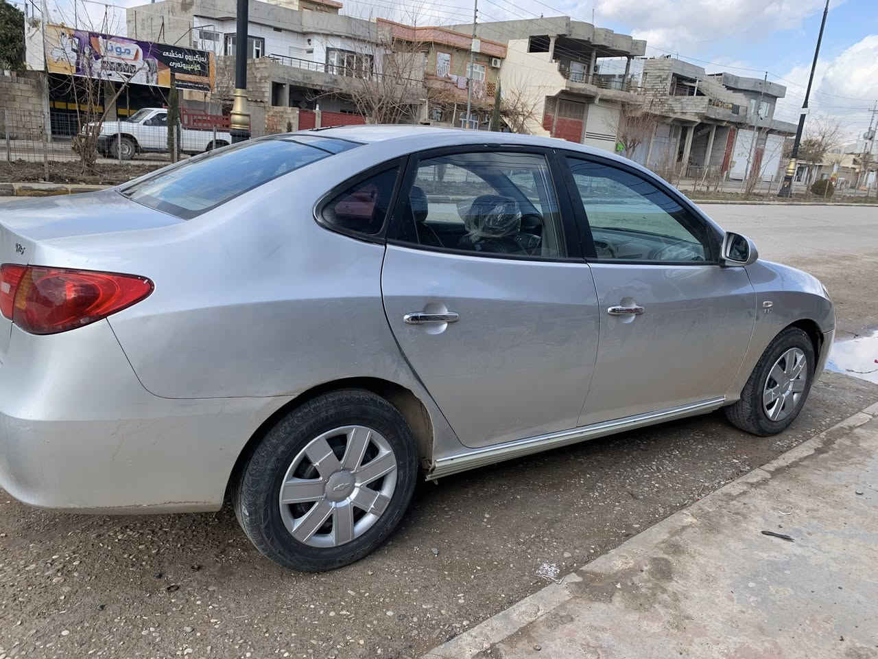 ئاڤانتی ٢٠٠٦ فول مواسفات بەس سڵایتنیە
کوشن جڵدو هیتەرە تەبریت لەمسە سعرى 42 گەڵاو مەجال 
شوێن سەید سادق ژمارەی خاوەنی
0750 106 19 52
