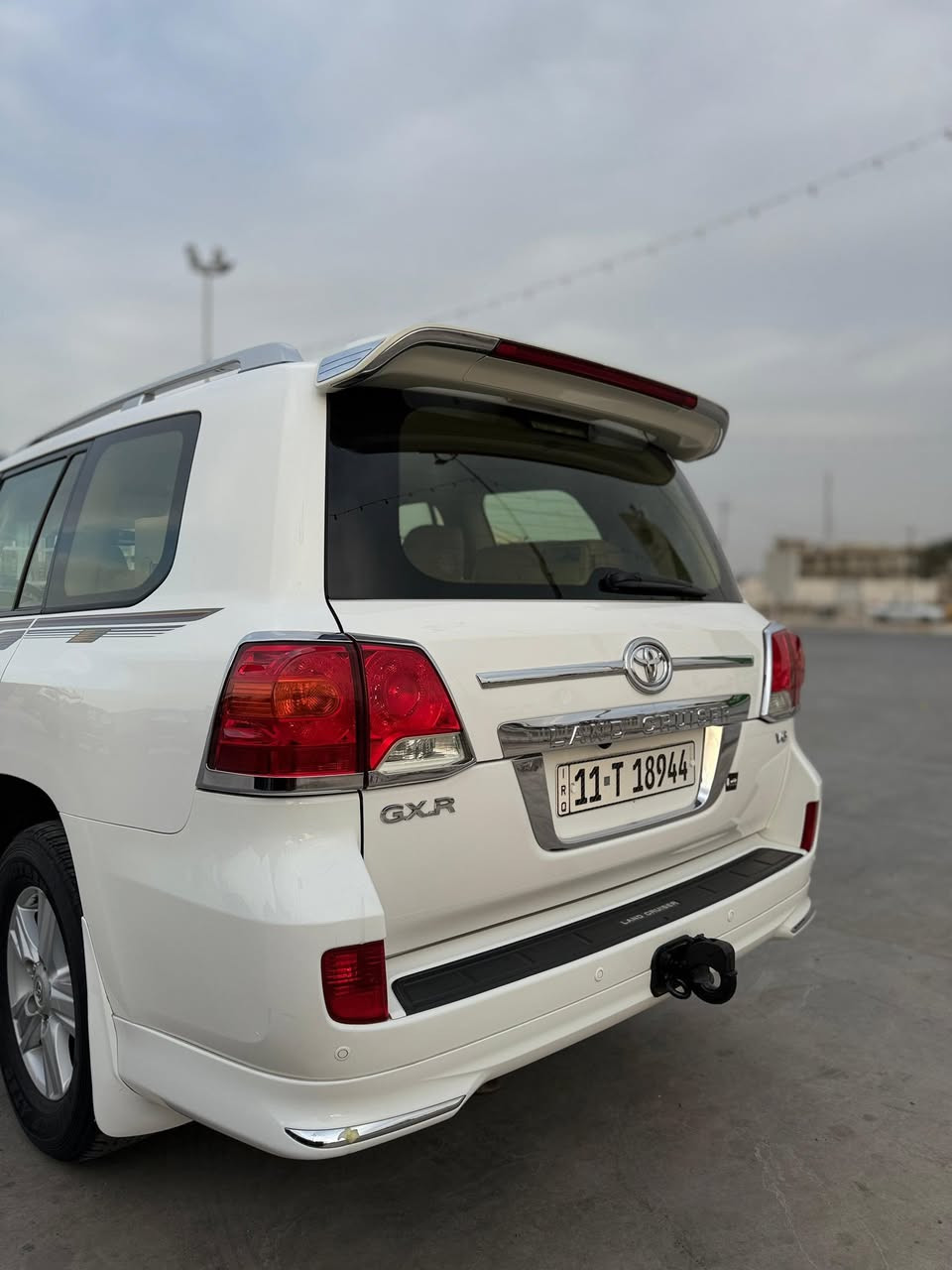 السلام عليكم لاندكروز 2014 فطيم مكفولة من الصبغ فقط دعامية امامية صبغتهة بسبب الشخوط سيارة ماشية 190 بسمي مكينه كير مكفولات على وضع الشركة مكفولة قطرة صبغ مابيهة بيهة بارد مكانين زغار ميبينن تخم تاير جديد سعرها 370 بيهة مجال مكانها بغداد ***********
