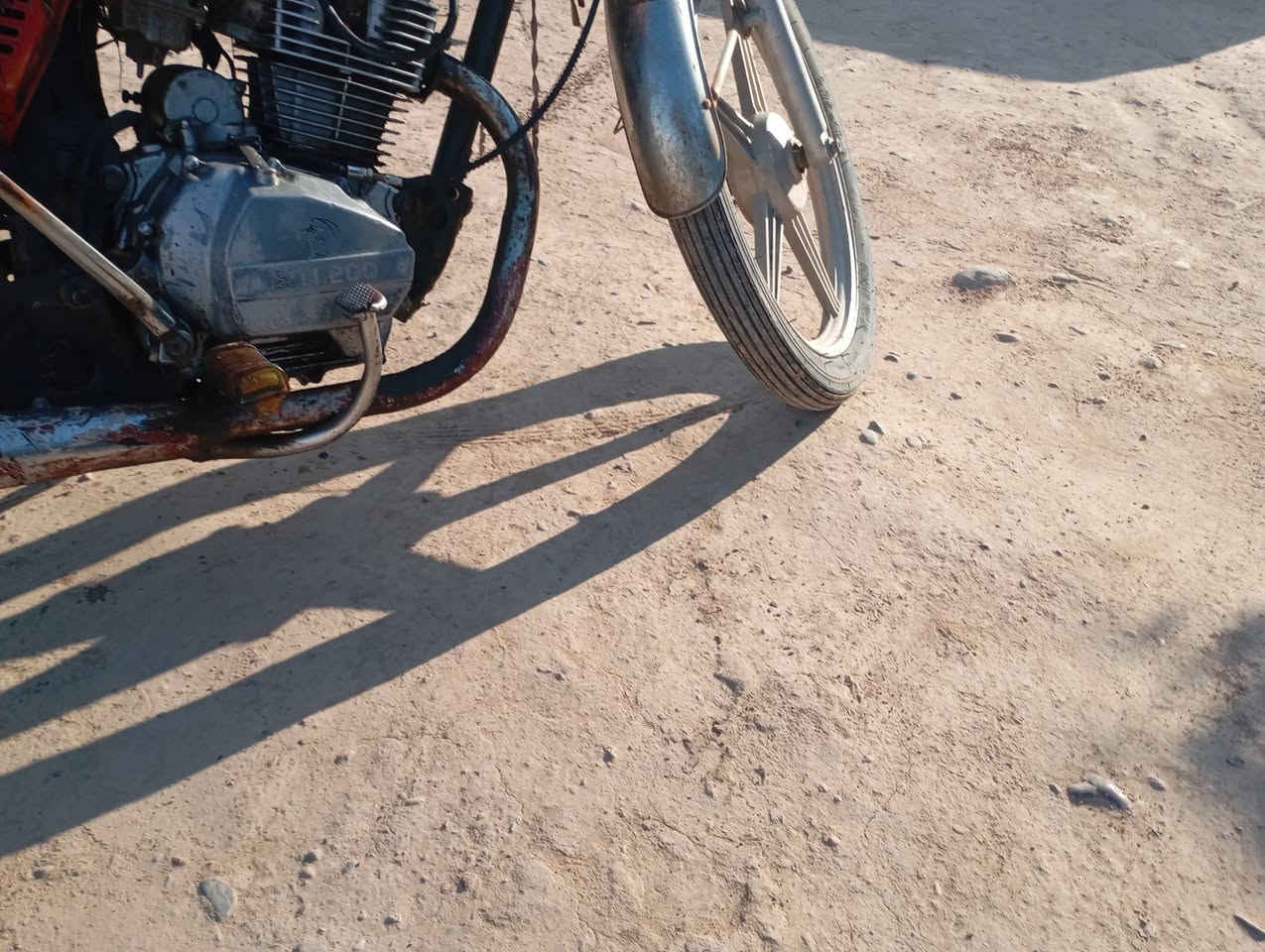 سلام عليكم موطور للبيع او مراوس حسب الغناعه مت واجد خاص ***********
