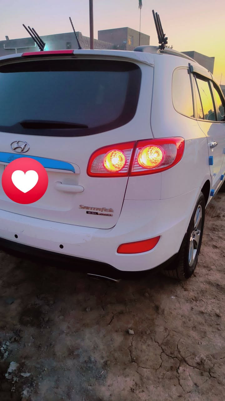 السلام عليكم
سنتافيا 2012
 مواصفات الشركه العامه 
مكينه 6سلندر 
الرقم بابل 
7راكب 
3قطع تبريد
تبريد بالجكمجه
باقي المواصفات معروفه ماشيه 140الف حقيقي سيارة بأسمي تحويل بالاسم مباشر مكان السياره واسط ناحيه الشحيميه للاستفسار اتصل وتدلل ***********
السياره كفاله عامه
