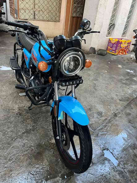 دايون مديل 2023 للبيع رقم وسنويه دراجه طالعه بل 24 ونضيفه مابيه نقص برغي احله من تصوير دراجه السعر مليونين وربع نفس اليوم اكاتبك رقم تلفون ‏‪0775 910 4806‬‏ ماموجود فيس
