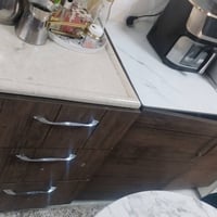 غرفة نوم • كاونتر مطبخ • أثاث