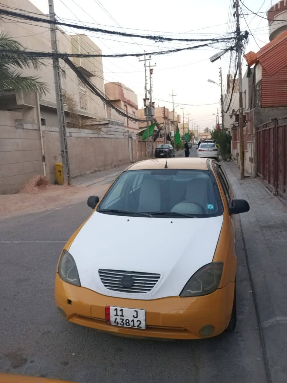 السلام عليكم سياره طيبه للبيع موديل 15 سياره نضيفه حيلل مكفوله من ضربه كير محرك حداديه تخم تاير بل باكيت تبريد شغال ثلج مصفره هيئه و غرامات رقم انكليزي بغداد سعرر 33 و بيه مجال كد جيه مكان كربلاء حي الحر الثوره قرب مطعم علي يوسق رقم الاتصال ***********

