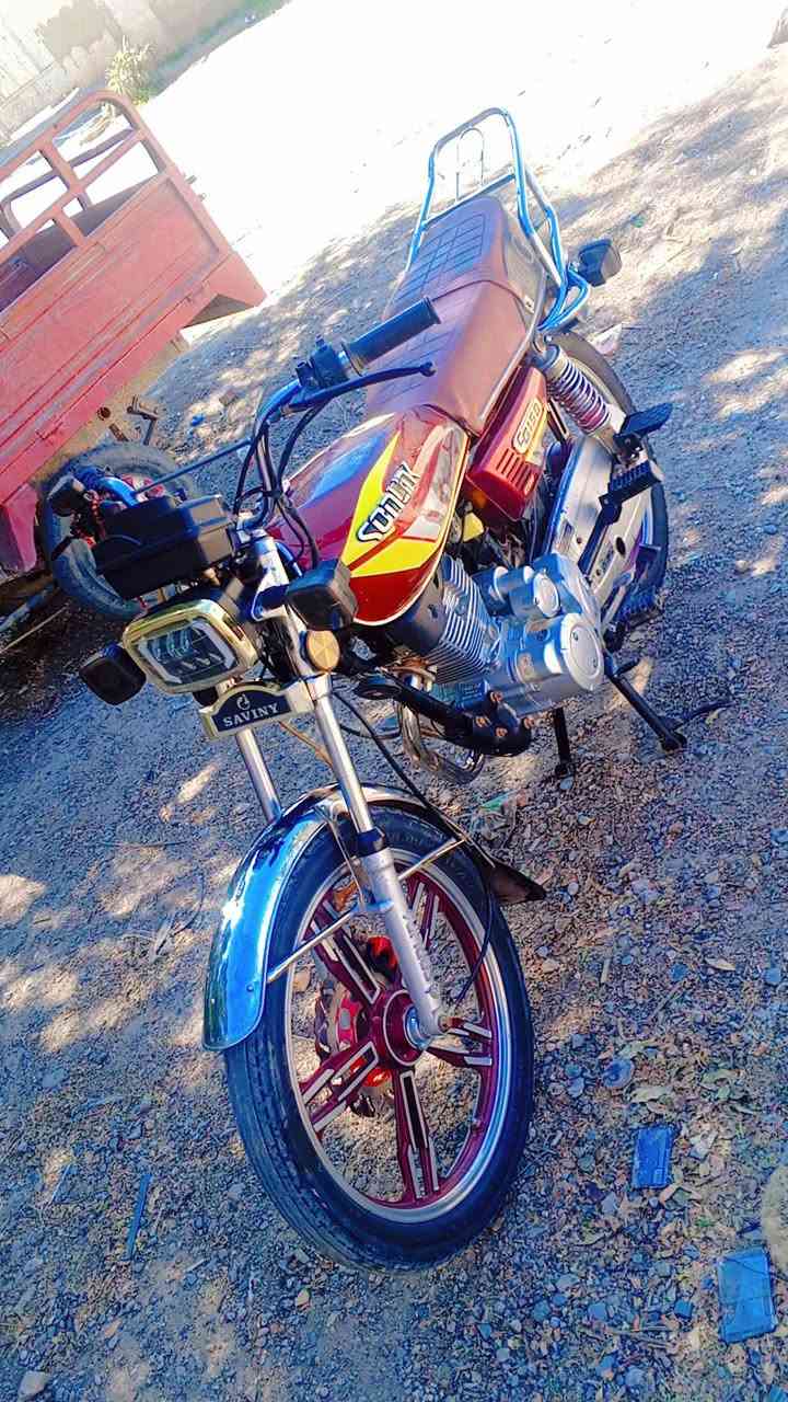 سلام عليكم شباب دراجه البيع مكينه ما مفتوحه خير من الله مكان ديالى بعقوبة ناحيه العباره  رقم هاتف ***********
