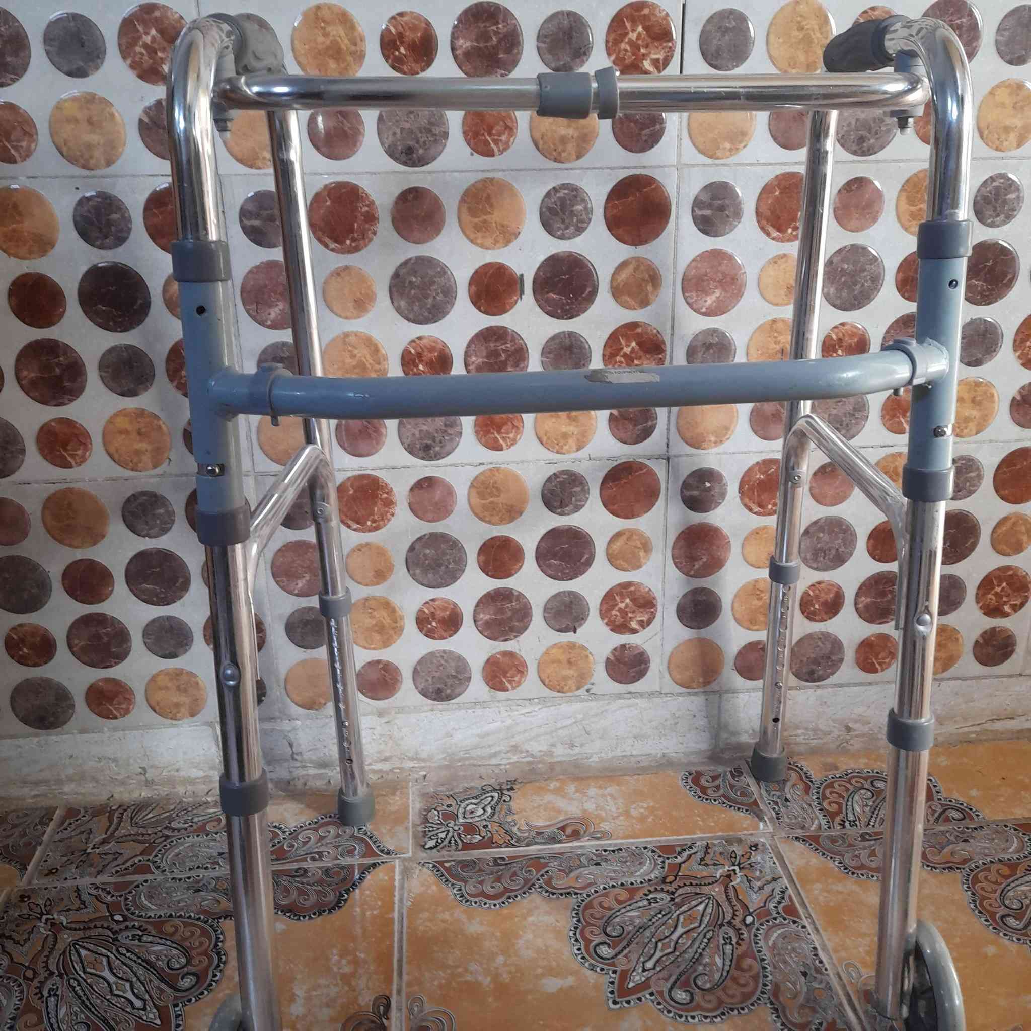 السلام عليكم 
غراض للبيع جديده استعمال قليل 
الاستفسار على خاص لطفا 
مكاني داخل قضاء الطارميه


**إذا كنت صاحب هذا الإعلان وتريد حذفه لأي سبب، رجاءا أرسل رسالة إلى الدعم الفني**