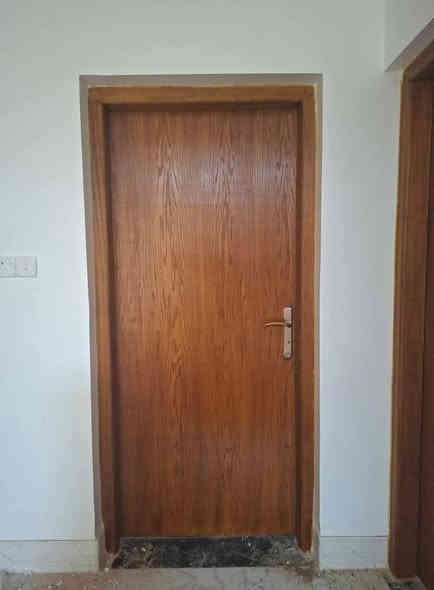 ابواب خشب صاج ٥ ملم شغل درجه اولى 
ابواب خشب سنديان امريكي ٥ملم تارس 
الخشب الحشو روسي جام درجة أولى 
جراجيب جاوي ماليزي . وروسي ٣في٦ 
كناتير حطاطه 
كيلونات تركي اصلي الثقيل ٧انج  
الصبغ سبيرتو دملوك  سحق بالقطن 
العنوان محافظة الانبار قضاء حديثة حي العسكري السايدين مجاور لمحلات علي نصيف الغذائية *********** بأدارة حامد
