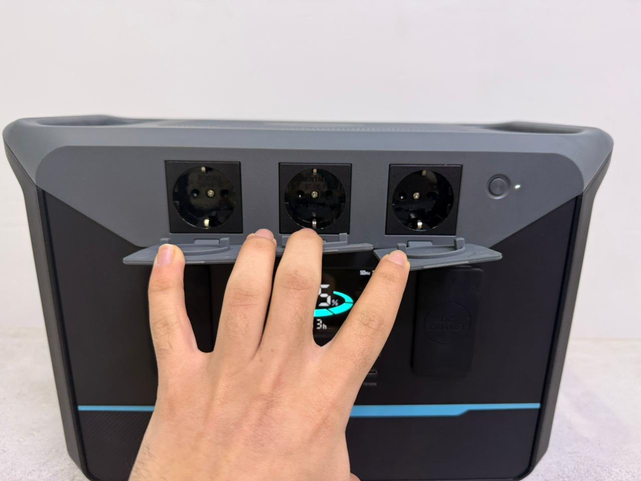 8 أمبير
1800 واط 

واتساب ***********
