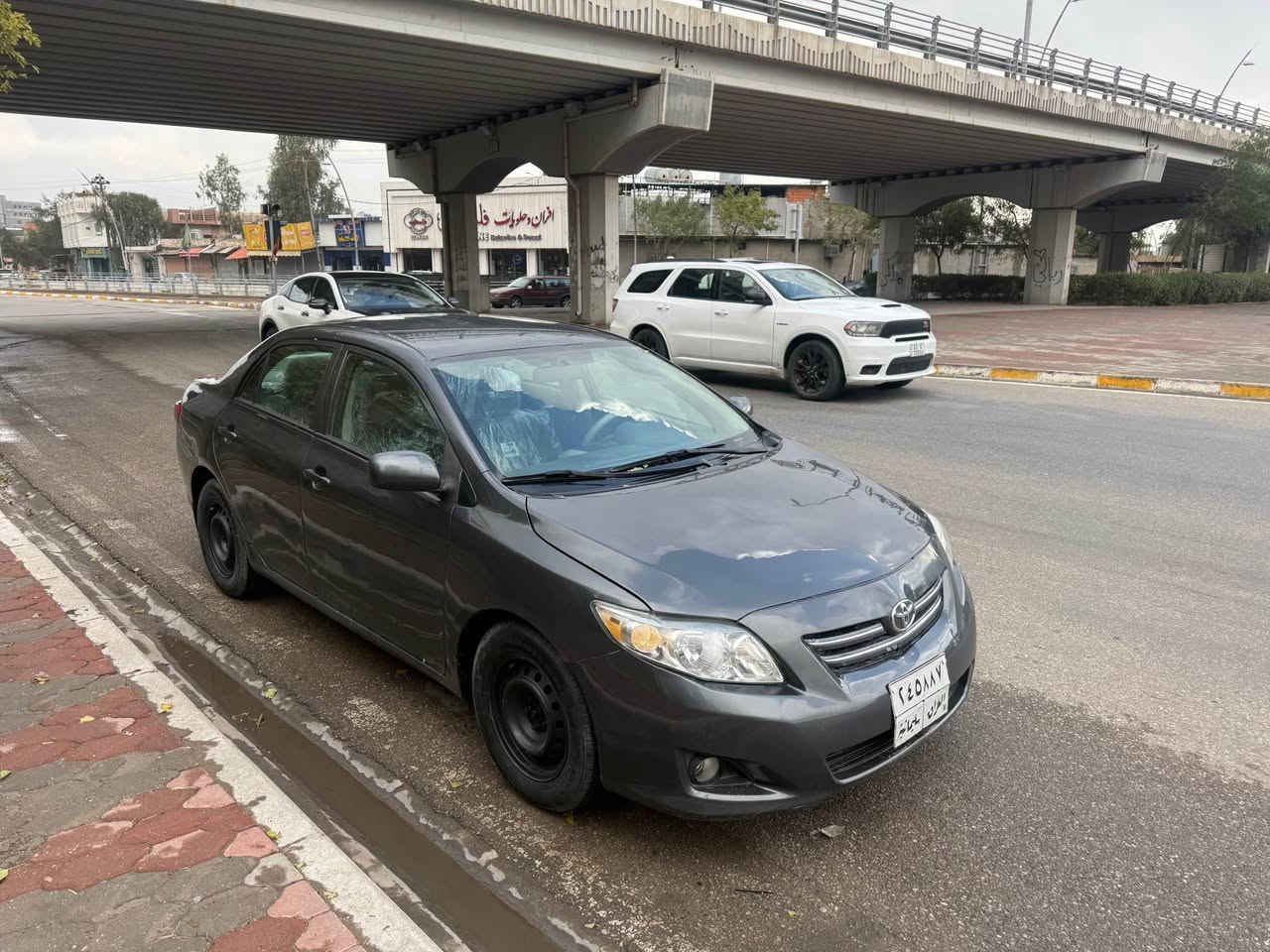 سلام عليكم للبيع كورولا موديل ٢٠١٠ كندي محرك جبير سيارة ضررها بونيت و جاملغ و مصبوغة عام جمالية فقط سيارة كير محرك شرط محرك ممفتوح جديد تخم تايرات جديد صدر امامي جديد تبريد تدفئة شغال دفتر بانزين بيها و بسمنا السيارة تحويل وكالة شرط سيارة بدون نواقص عنواني كركوك  السعر (93)  و بيها مجال قليل *********** كركوك, العراق
