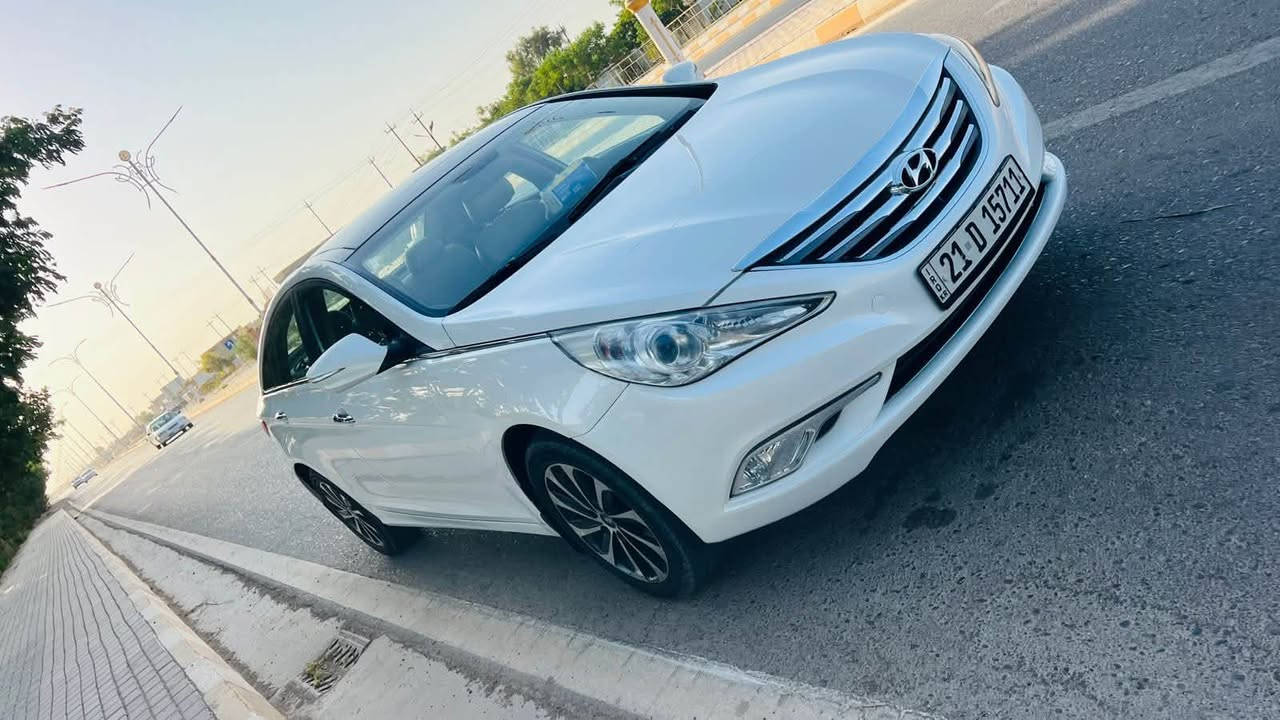 السلام عليكم 

للبيع سوناتا خليجي 2013  

فول واحد ع واحد  بصمه 

محرك 2400 دوش مامفتوح 

رقم جديد سنويه جديده هزه جديده 

السياره مكفول كفالة عامه من كلشي 

تبريد تخم تاير صدر كله جاهزه  

 حلوه وجاهزه محرك كير خير من الله
 السعر 135 بيه مجال
 مكاني السياره صلاح الدين سامراء 
رقم لهاتف ***********
