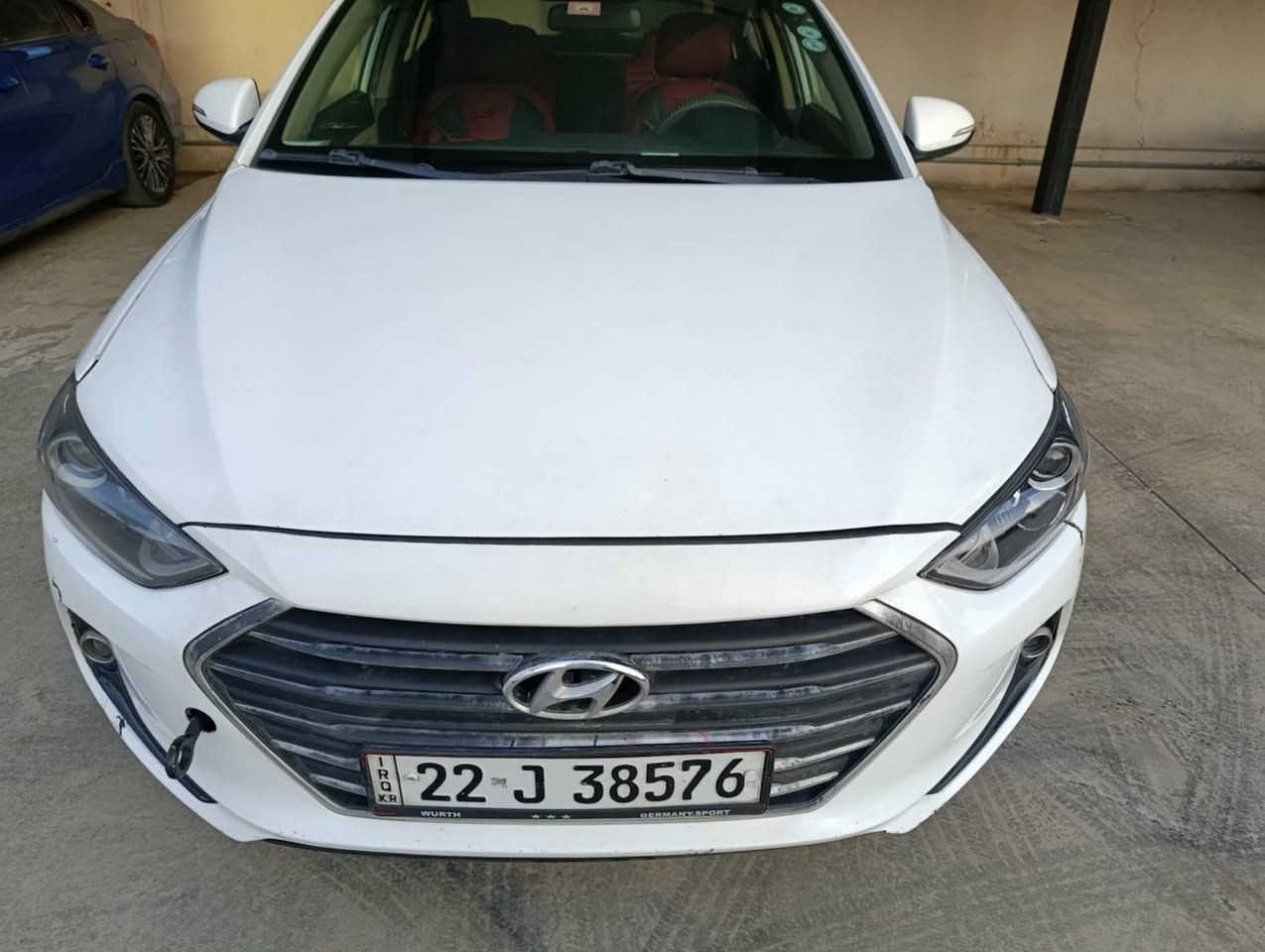 السلام عليكم للبيع . سياره إلنترا  موديل ٢٠١٧. لون أبيض وارد خليجي  محرك ٢٠ باسمي وسنويه لل ٢٠٣٠ مع الهزه  قطعتين تبريد  بيها طخه بسيطه وصبغ فوق التاير الي يم السايق محرك مامفتوح وإيرباك ما طاك السعر ١٢٧ وبي مجال بسيط ***********//***********
