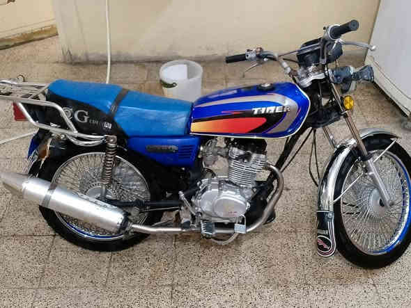 ماطور للبيع تايكر وزن ثقيل باب اول موديل 2020 شرط مامفتوح كهربائيات كلها شغاله تايرات جدد ماطور نظيف حيل مال جناي.... السعر ( 550 )  وبي مجال متواجد على هذا الرقم  (( ‏‪***********‬‏  ))  ....
