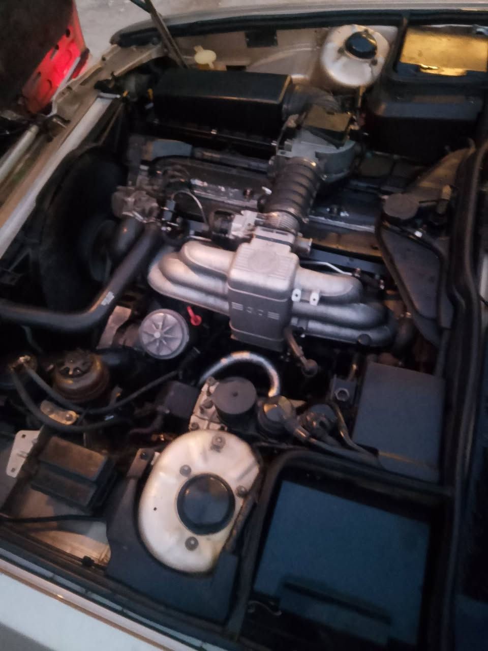 بي ام  ذ بلاديه السياره قطرت صبغ مابيه
دبل جكمجه فول مواصفات بجم عريض 
غرفته جديده 
السعر 65 وبيه مجال 
العنوان بغداد الدوره حي دجل
رقم السياره انب

رقم الهاتف 
***********
