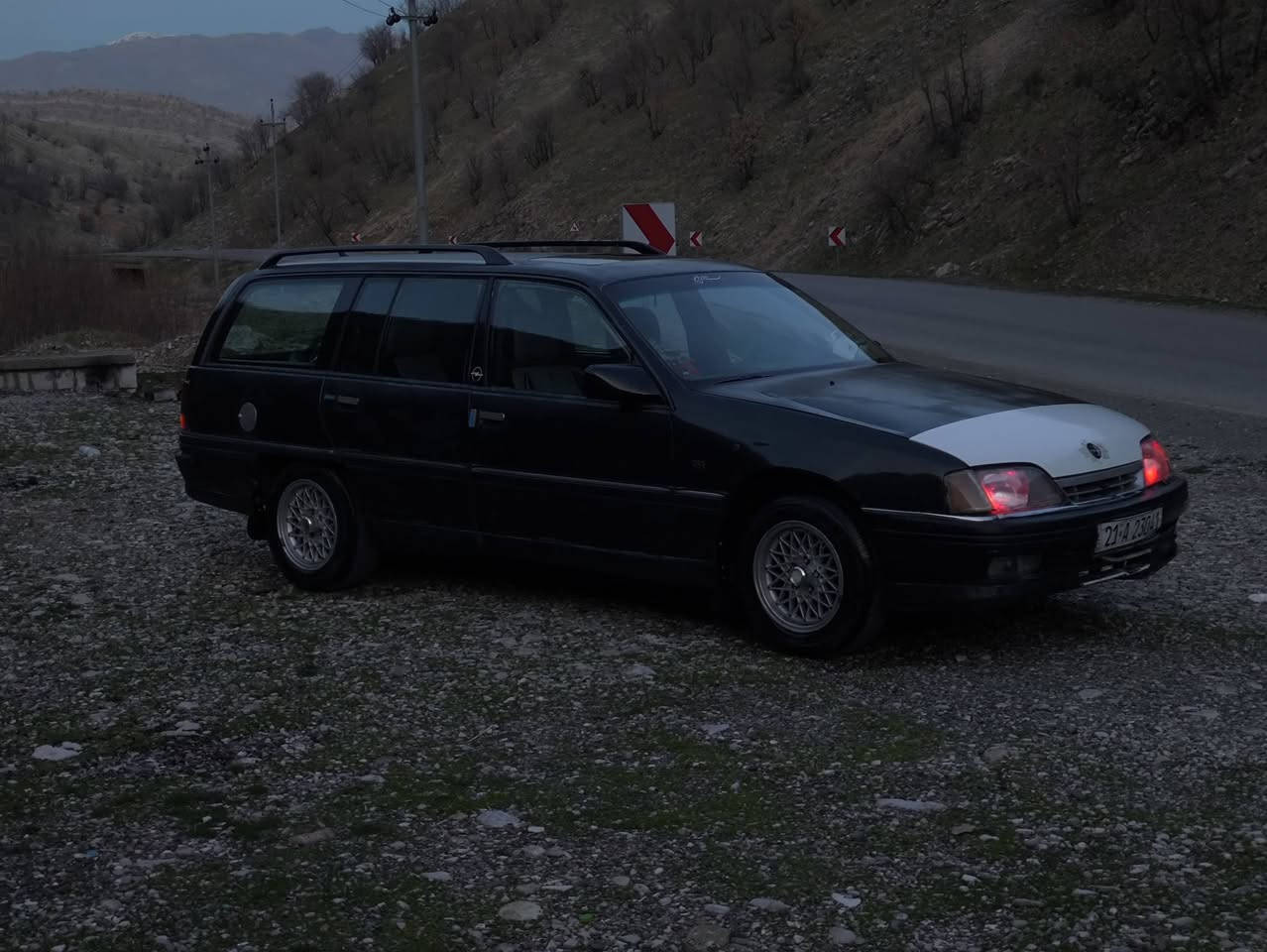 ئۆپڵ ئۆمیگا مودێل 1993ڕەقم سلێمانی گێڕ و مەکینە بەشەرت ڕەقەمی 2025بەسەرچوە هەمووگیانی بەشەرت هەتابڵێ سەیارەکەی جایزە مەزبوتە شونێ سلێمانی ڕاپەڕین ئەوەش ڕەقەم ***********سیعری 36 گەڵاو مەعامەلەیەکی برایانە
