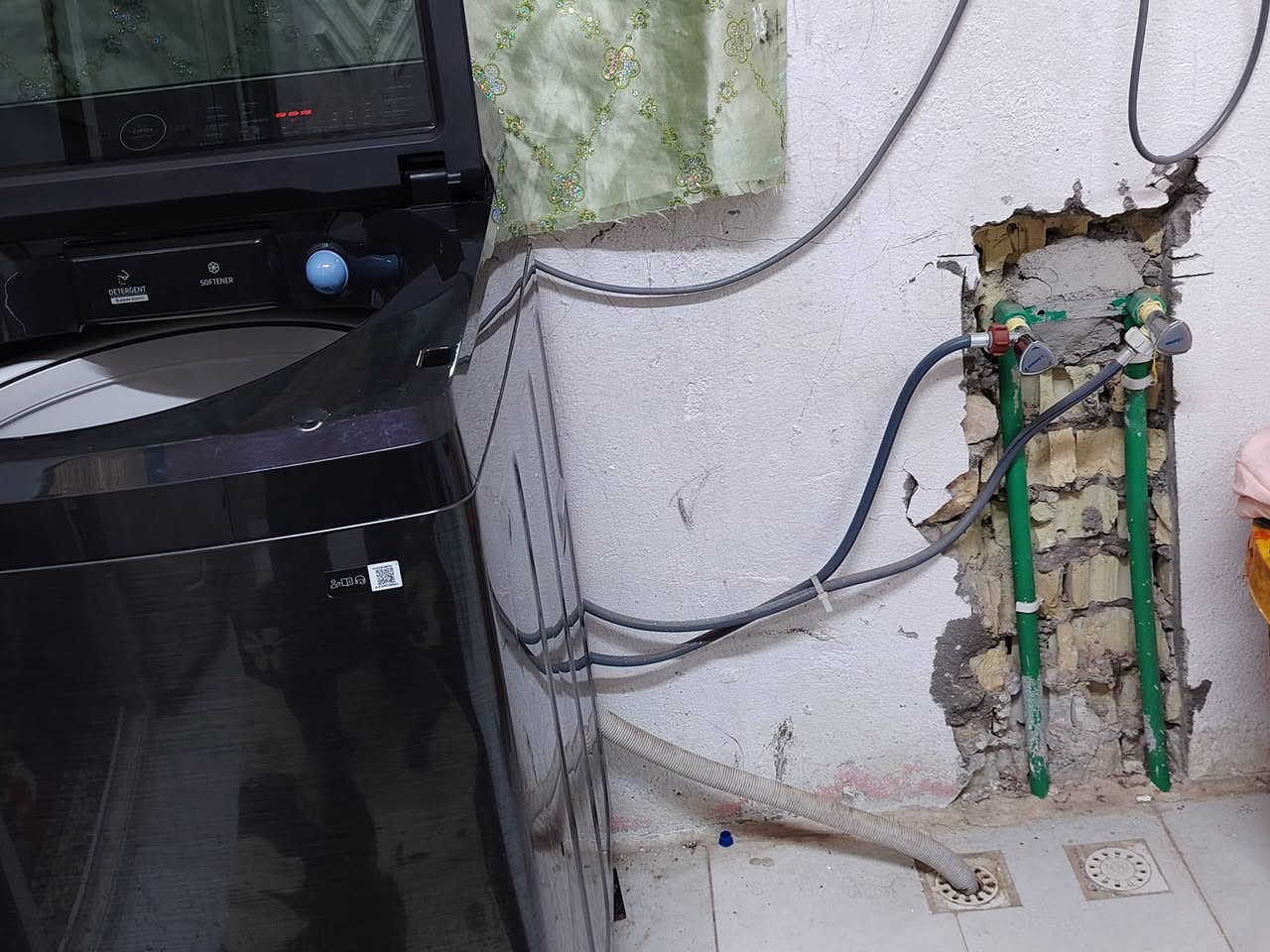 سلام عليكم.. غسالة. للبيع ب 700اوتوماتك سامسونك مثل ما موضحة بلصورة حجم 19كيلو.. اتصل على الرقم ***********..
