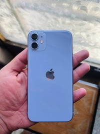 آيفون 11عادي ذاكره 128 جهاز ممفتوح شرط الفحص مكاني الشعب  السعر 225 رق...