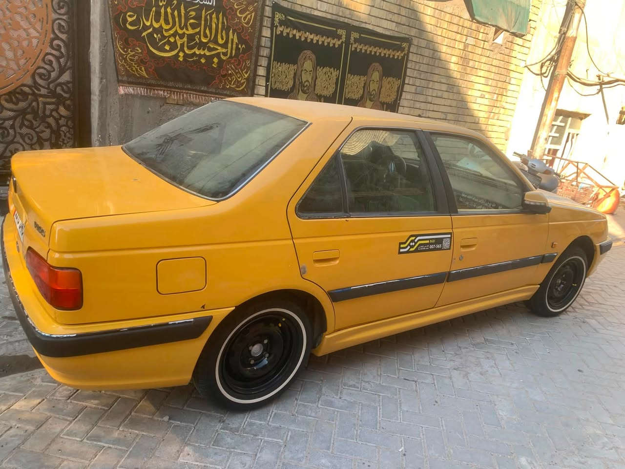 يا الله 
بيجو بارص للبيع مديل٢٠١٥ 
مكفولة كفالة عامة بس شبر بل بنيد مكينة كير صدرهة كلة جديد
بسمي رقم نكليزي مصفرة هيئة وغرامات 
ما مشتغلة تكسي علة وضع لشركة بس تخم تاير ابو خط ابيض مبدللهة 
عارضهة ٥٢ بيهة مجال بصيط 
عنوان مدينة الصدر 
***********
